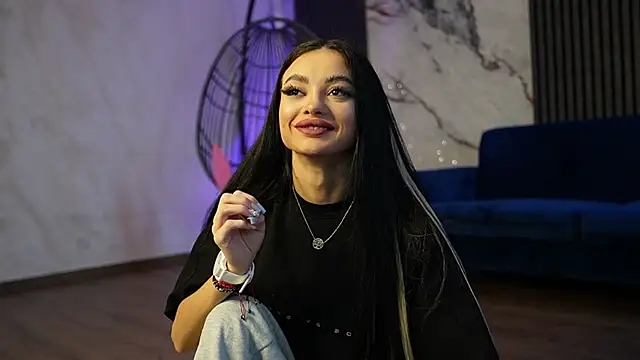 RachelRavee online show from 10, 4, 2026