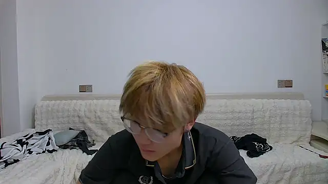 KK-cuteboy online show from 8, 2, 2026