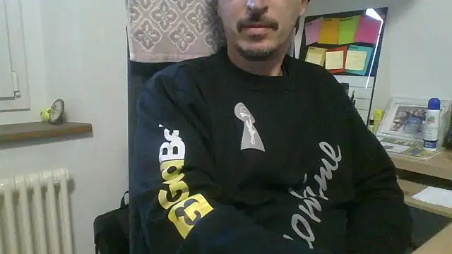 Kawayleo online show from 12, 11, 2025