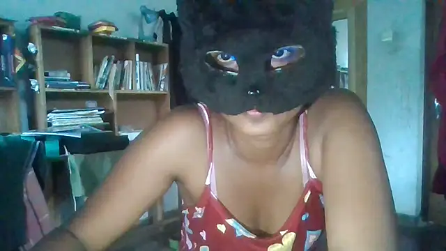 Nora-2003 online show from 29, 3, 2026