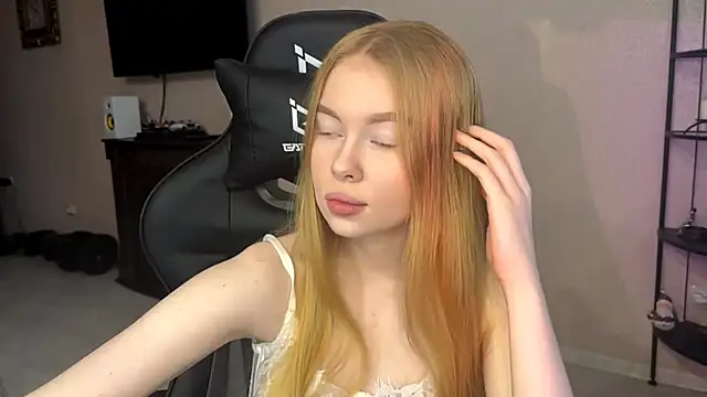 Snapshot of RaguelNicksons chatting on 3, 12, 2025 RaguelNicksons online show from 3, 12, 2025