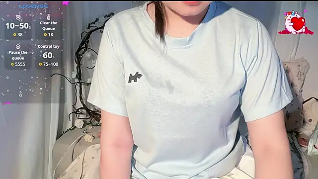 Snapshot of BeChinh_Lee chatting on 16, 10, 2025 BeChinh Lee online show from 16, 10, 2025