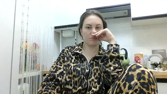 Snapshot of MeadowEyes chatting on 4, 5, 2026 MeadowEyes online show from 4, 5, 2026
