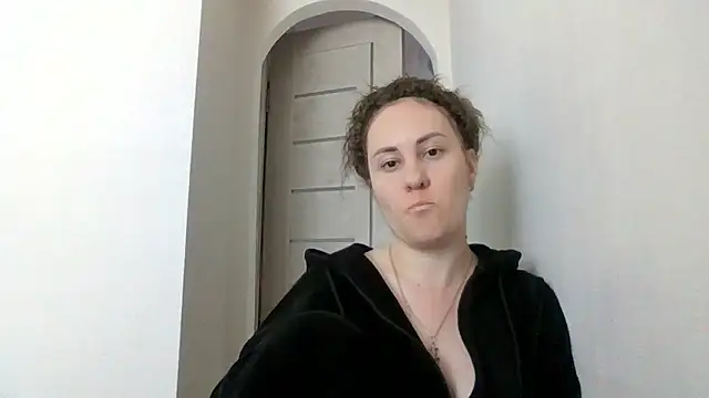 Snapshot of MeadowEyes chatting on 29, 5, 2026 MeadowEyes online show from 29, 5, 2026