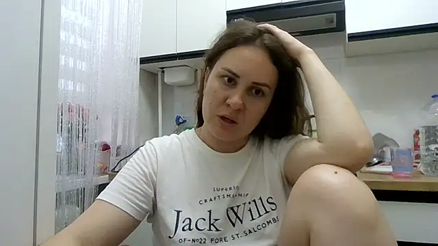 Snapshot of MeadowEyes chatting on 30, 6, 2026 MeadowEyes online show from 30, 6, 2026
