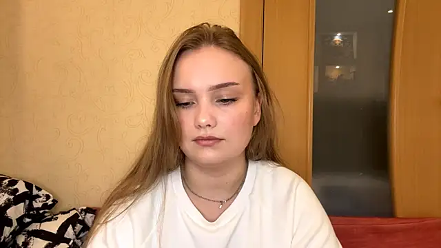 WillowSturiaIe online show from 15, 10, 2025