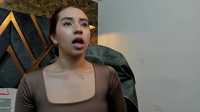 Snapshot of Vittoria_Conti_ chatting on 4, 4, 2026 Vittoria Conti online show from 4, 4, 2026