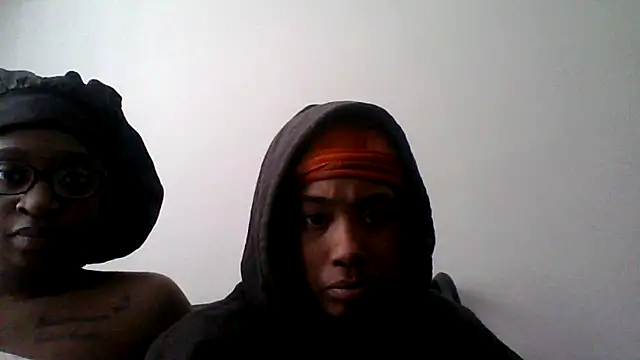 Snapshot of dezzidavill chatting on 7, 2, 2026 dezzidavill online show from 7, 2, 2026