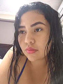 mia isabela  online show from 24, 10, 2025