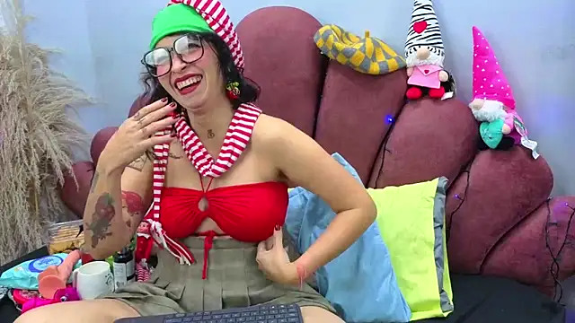 CHIARAJJONES online show from 3, 12, 2025