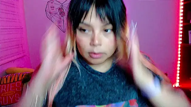 Snapshot of EllieMoonX chatting on 12, 2, 2026 EllieMoonX online show from 12, 2, 2026