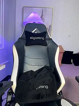 HoneyMollyX online show from 25, 10, 2025