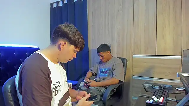 isaac master77 online show from 7, 11, 2025