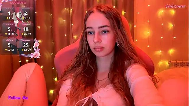 LunaCrave online show from 12, 1, 2026