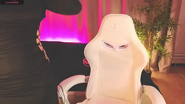 Rene Shine online show from 15, 3, 2026