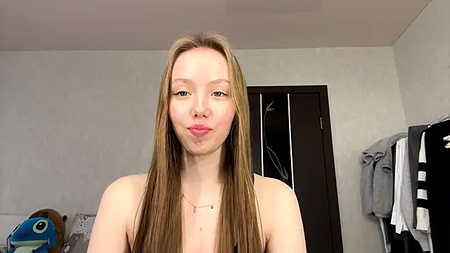 AntoniaMoravick online show from 5, 11, 2025