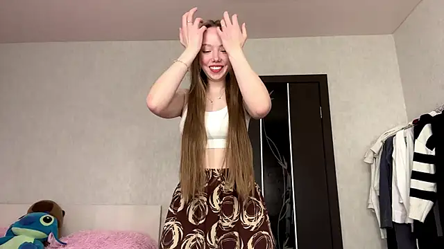 AntoniaMoravick online show from 17, 11, 2025