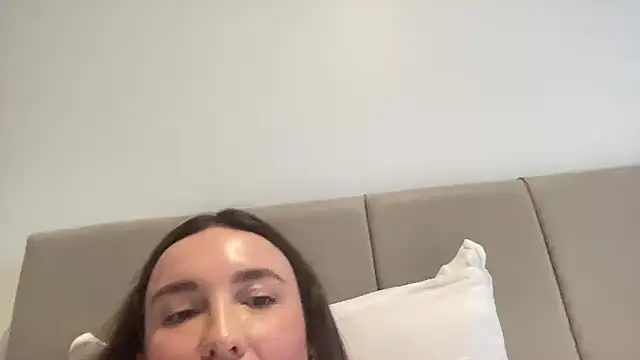 CArivora online show from 18, 2, 2026