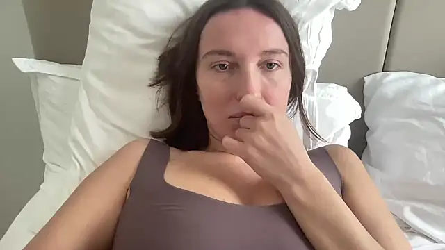 CArivora online show from 25, 2, 2026