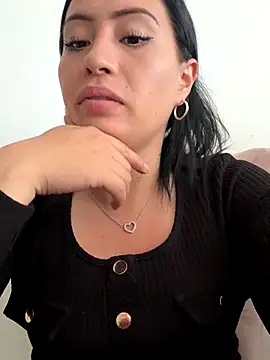 saris moon online show from 21, 10, 2025