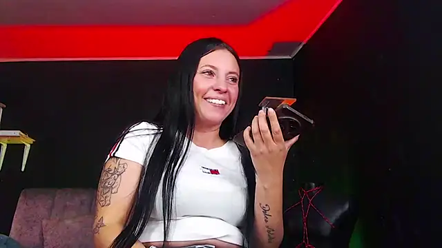 Snapshot of Liastark chatting on 1, 12, 2025 Liastark online show from 1, 12, 2025