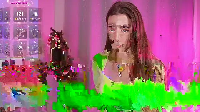 Avie  comeback online show from 14, 12, 2025