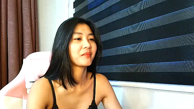 Snapshot of De_amore chatting on 2, 11, 2025 De amore online show from 2, 11, 2025