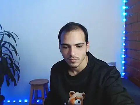 Maax3023 online show from 6, 11, 2025