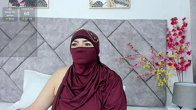  naylaa  online show from 31, 3, 2026