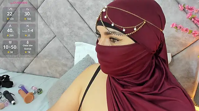  naylaa  online show from 24, 4, 2026