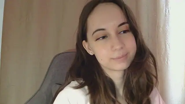 VeraLush online show from 4, 3, 2026