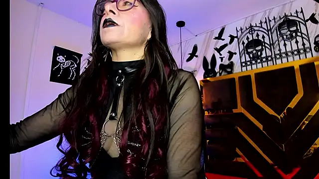 Evangelinejoness  online show from 3, 11, 2025