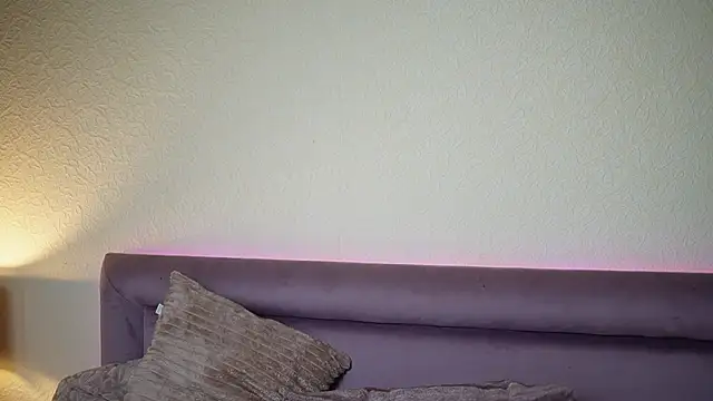 Snapshot of JoelleApril chatting on 9, 7, 2026 JoelleApril online show from 9, 7, 2026
