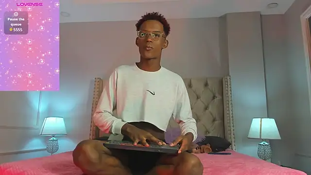 Snapshot of Charlie_Storm_ chatting on 10, 1, 2026 Charlie Storm online show from 10, 1, 2026