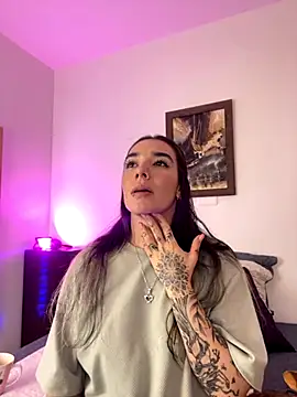 Snapshot of _Emily_Sands_ chatting on 27, 10, 2025 Emily Sands online show from 27, 10, 2025