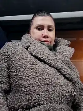 Snapshot of Ambika_beauty chatting on 16, 12, 2025 Ambika beauty online show from 16, 12, 2025