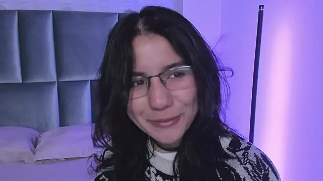 HollyPeach online show from 5, 2, 2026