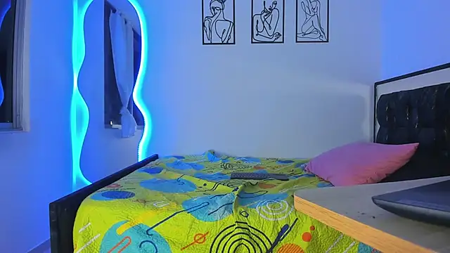 AmberEvans1 online show from 11, 11, 2025