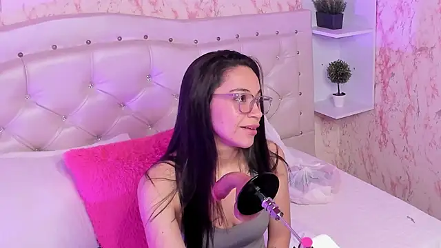 Snapshot of GabbiePrice chatting on 9, 2, 2026 GabbiePrice online show from 9, 2, 2026