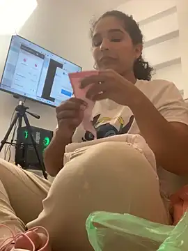 Belindamuller online show from 11, 11, 2025