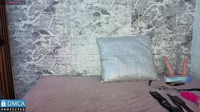 taylorexotic online show from 10, 11, 2025