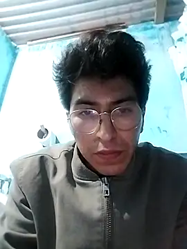 Snapshot of Rizz_Latino chatting on 11, 10, 2025 Rizz Latino online show from 11, 10, 2025