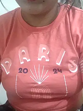 Snapshot of Tanha18 chatting on 30, 10, 2025 Tanha18 online show from 30, 10, 2025