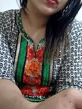 Snapshot of Tanha18 chatting on 3, 12, 2025 Tanha18 online show from 3, 12, 2025