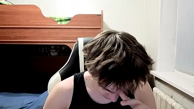 Snapshot of sweeetangeel chatting on 13, 11, 2025 sweeetangeel online show from 13, 11, 2025