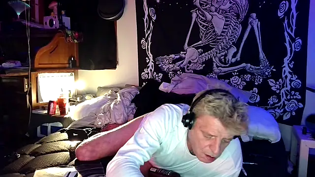 whitehole4bbc252 online show from 6, 4, 2026