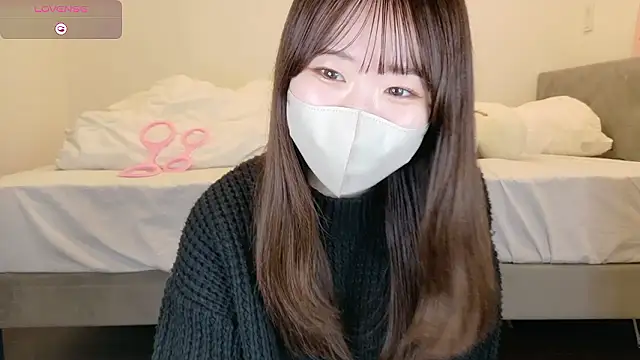 Snapshot of yura_ra_ra chatting on 10, 5, 2026 yura ra ra online show from 10, 5, 2026