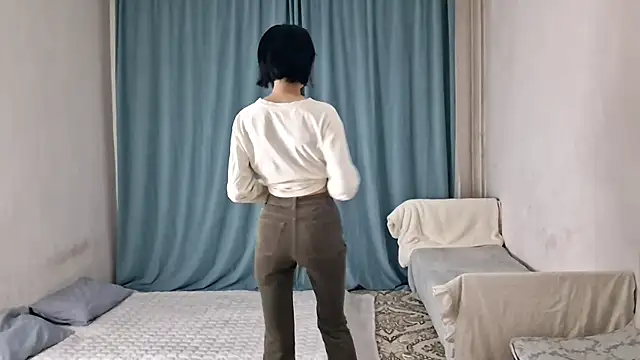 Lyndasilk online show from 31, 3, 2026