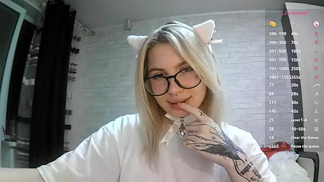 AmeeDelmonace online show from 13, 10, 2025
