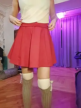 Milla 4You online show from 15, 10, 2025